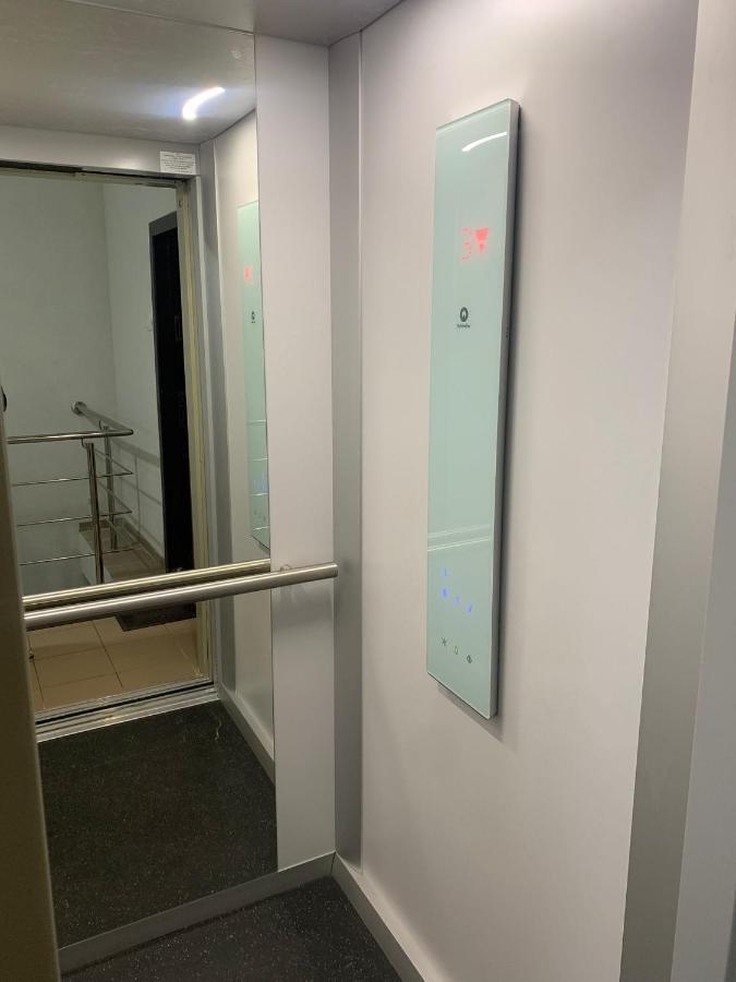 Luxury Studio 布加勒斯特 外观 照片